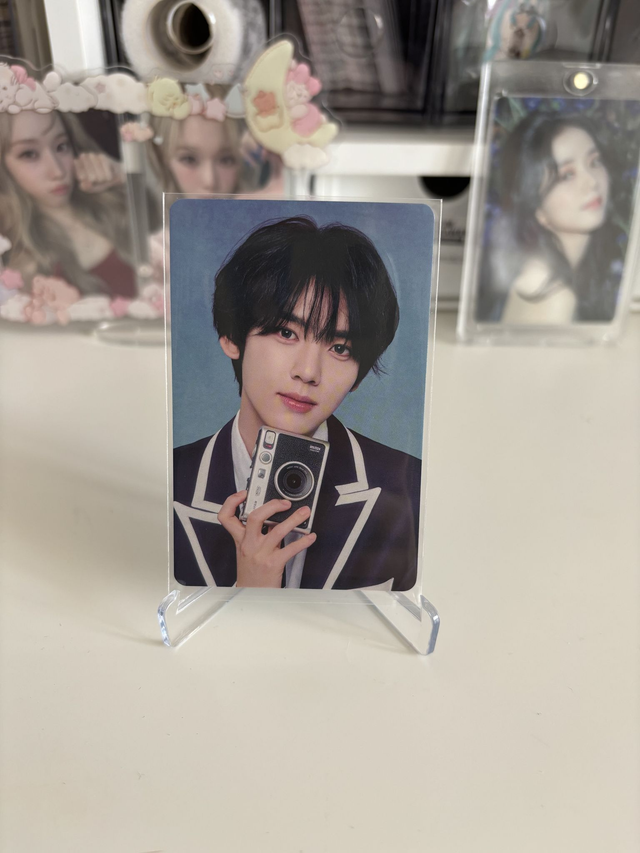 PC OFFICIEL DE HANYUJIN DE ZB1