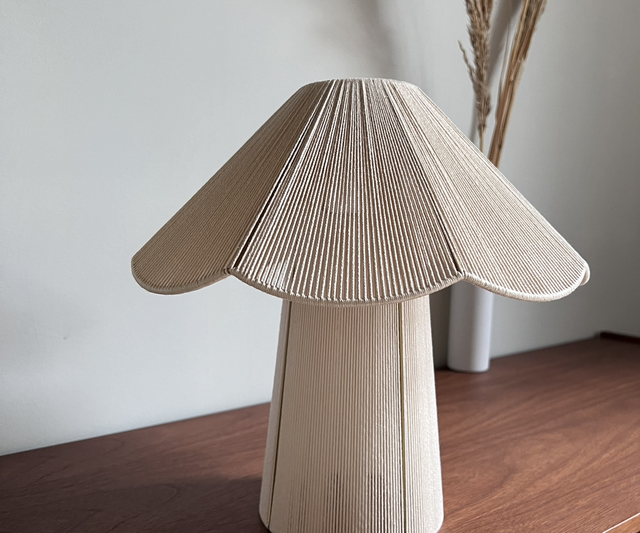 Lampe à poser Lucia - Thé anglais