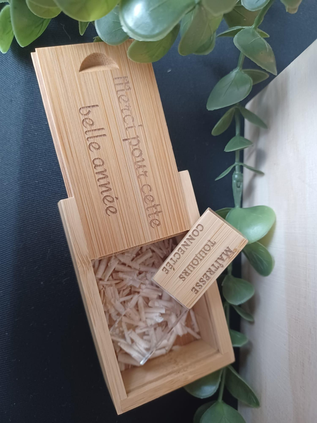 Clé USB 32go avec coffret