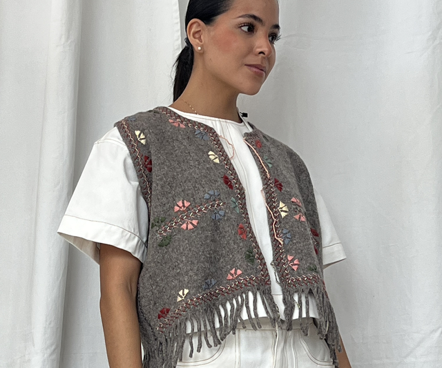 Chaleco Gris Bordsdo 