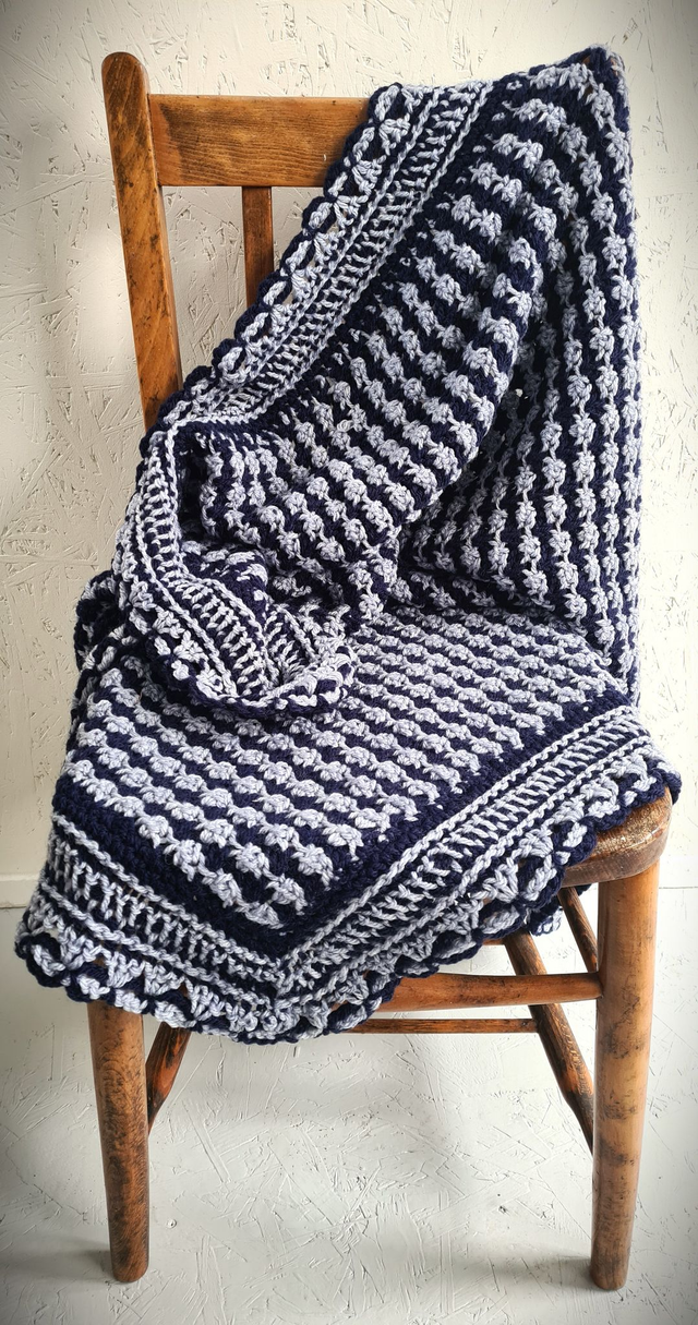Snuggly Crochetnit Blanket