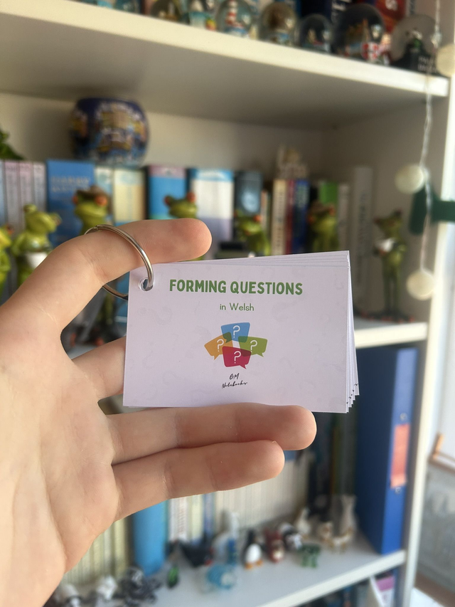 Forming Questions in Welsh 85x55mm Flashcards