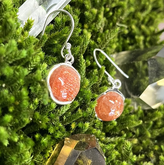 Boucles d’oreille en argent et Pierre de Soleil de haute qualité 