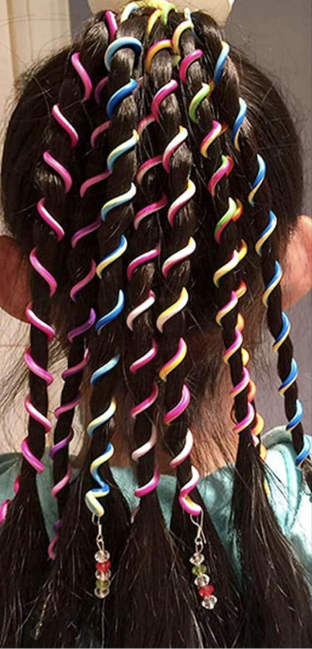 Scoubidou de cheveux 