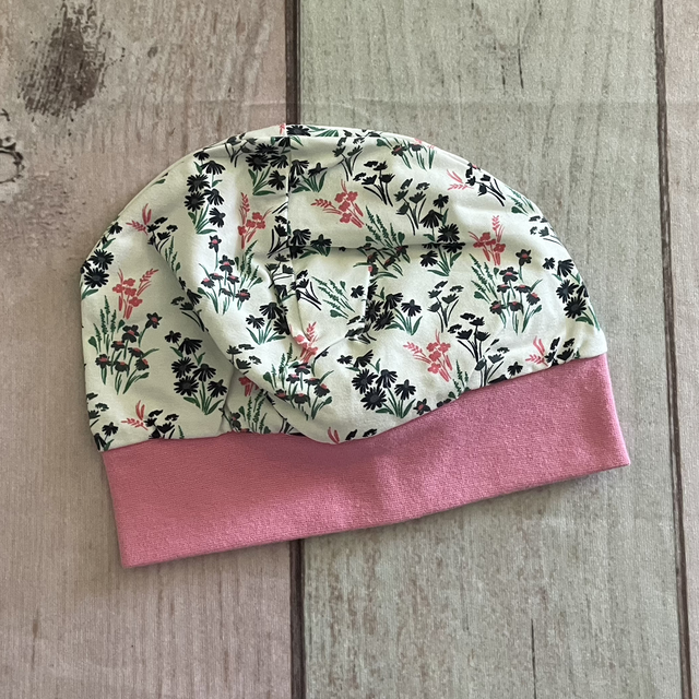 Mütze, Größe 59-61, Blumen