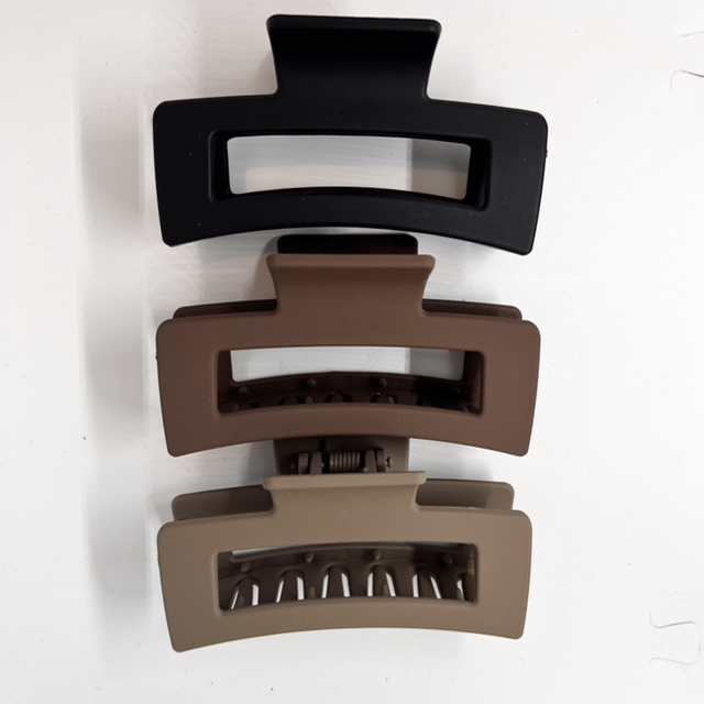 Black And Brown Hair Claws