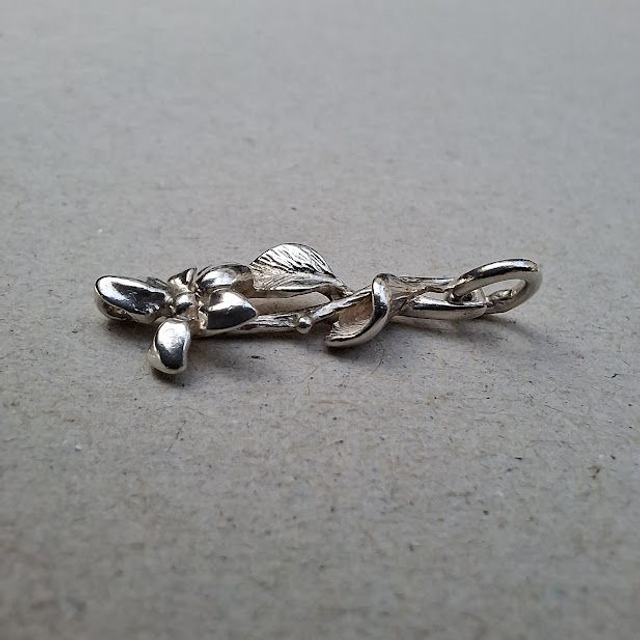 Hanger zilveren bloem vintage