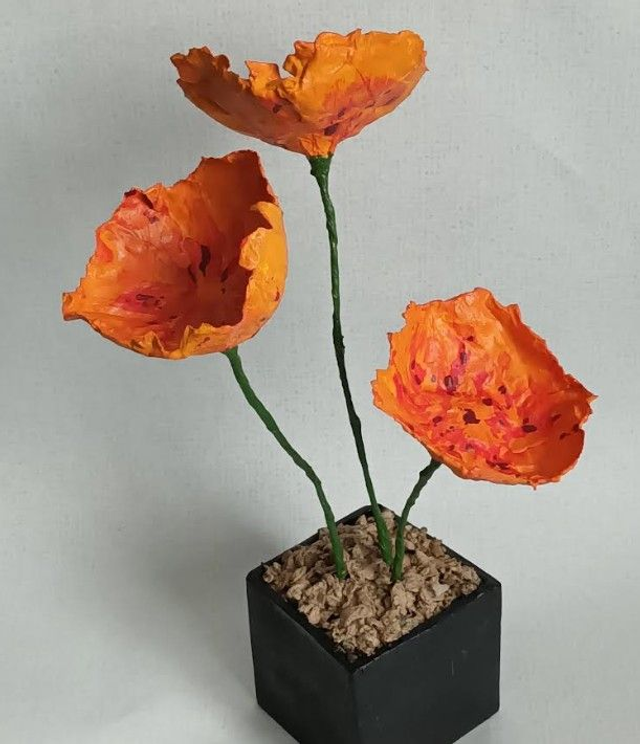 TRIO DE FLEURS ORANGEES , fait main, papier mâché, fleurs éternelle, à offrir ou pour sa décoration
