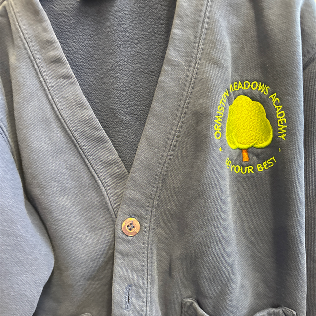 Cardigan age 5-6 years 