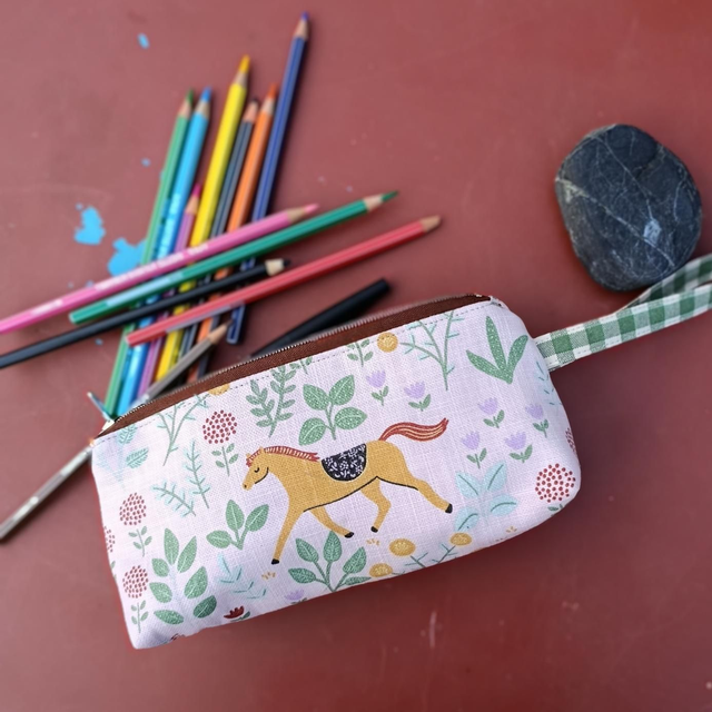 Trousse crayons cheval 