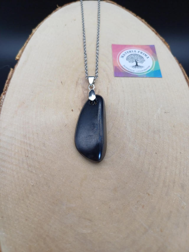 Collier shungite