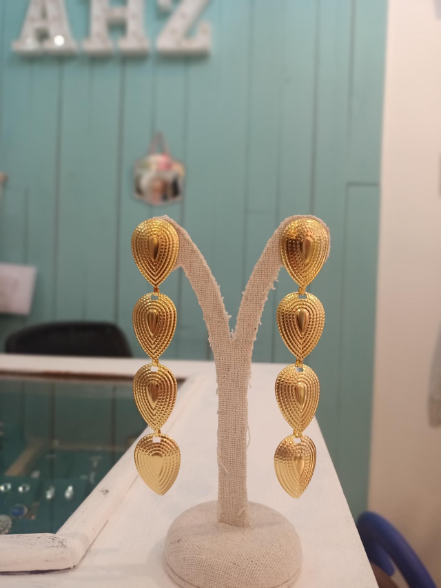 Pendientes Lágrimas en acero dorado