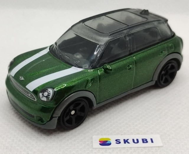 Matchbox 2011 MINI Cooper Countryman - MB1167
