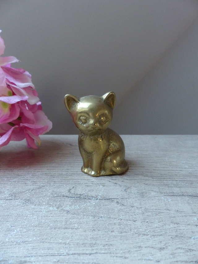 Statuette chat assis en laiton doré massif, Sculpture chat en laiton, Chat vintage en laiton collection cadeau décoration