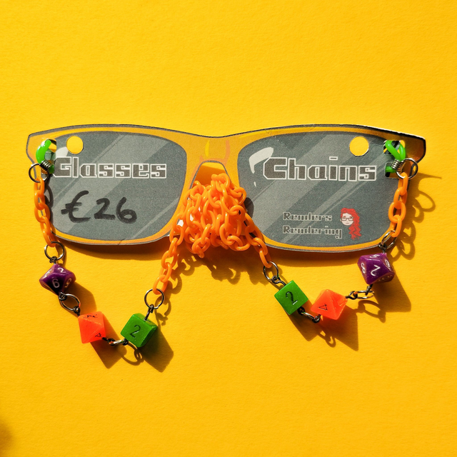 Halloween Vibes - 3 Dice Glasses Chain  [GCH-3DIC-GPY]