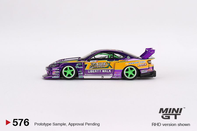 MGT00576 Mini GT 1/64 LB-Super Silhouette Nissan S15 SILVIA #555 2022 Formula Drift Japan (RHD)