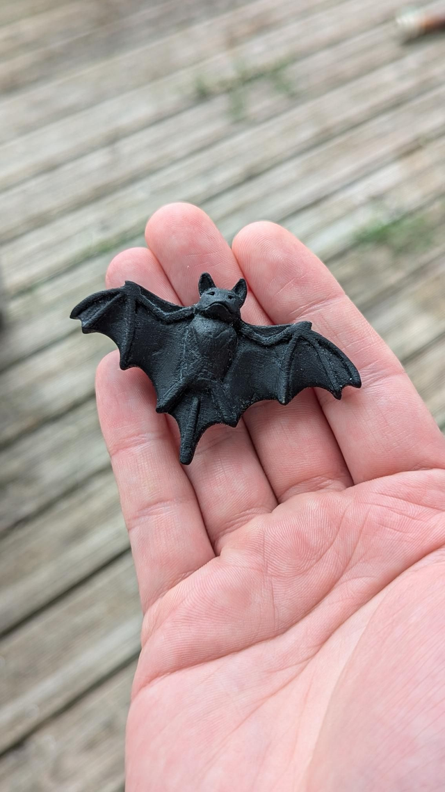 Collier chauve souris 