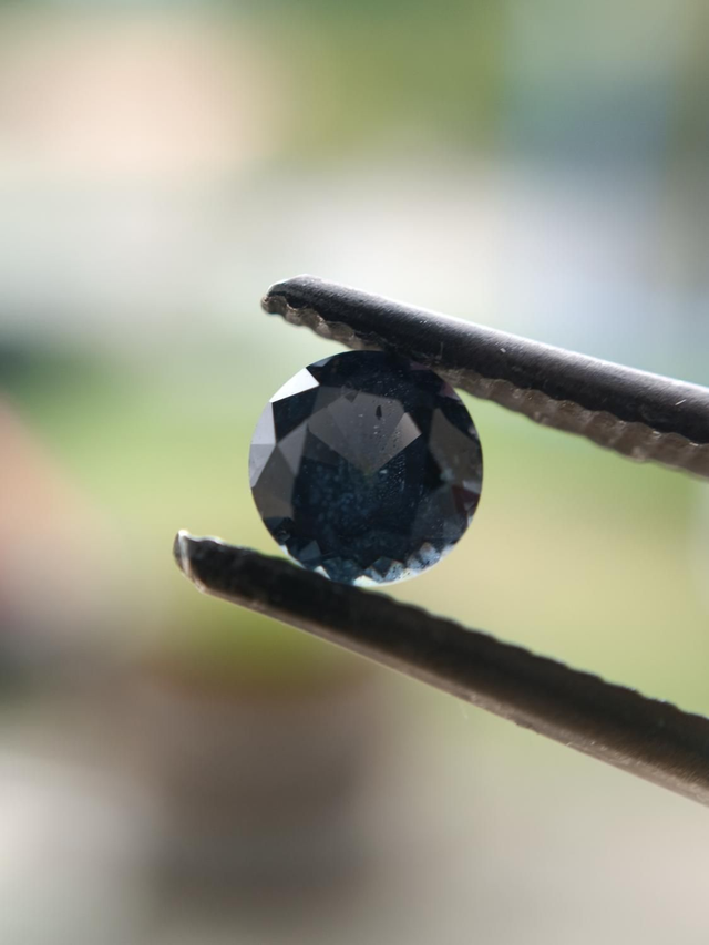 Spinelle Bleu 0,81 carat 