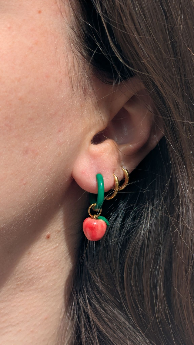 Créoles colorées à personnaliser avec les charms