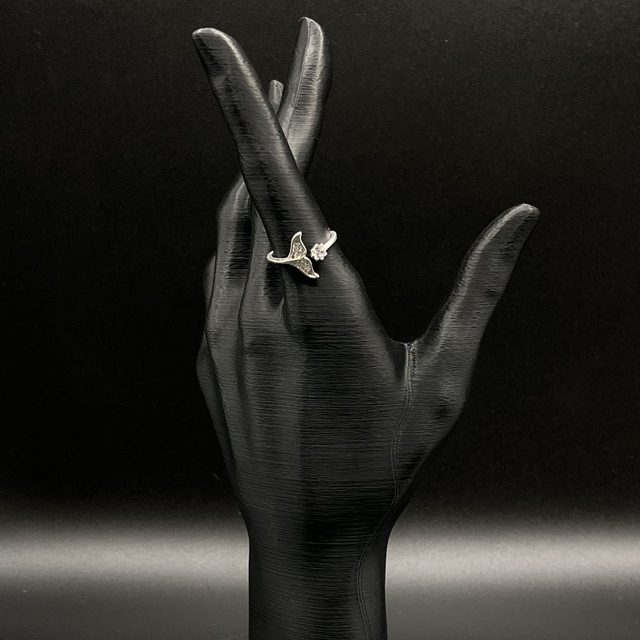 Anel regulável zircônia e cauda cravejada 