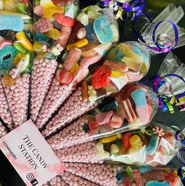 Sweet cones Pink  rainbow ribbon