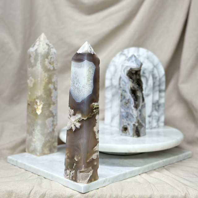 Black Flower Agate Tower