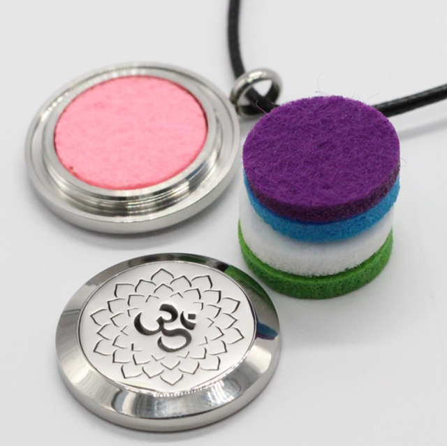 Collier à parfumer AUM