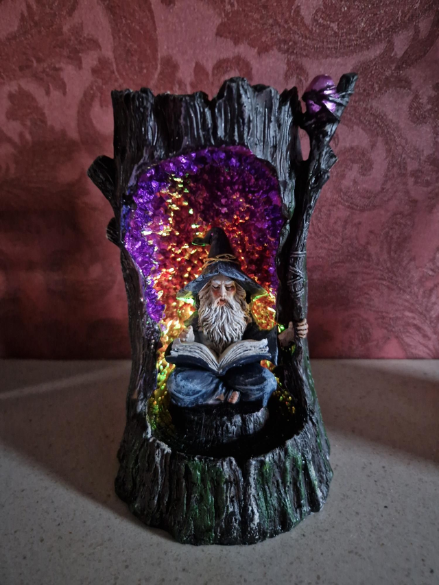 Wizard Crystal Cake LED