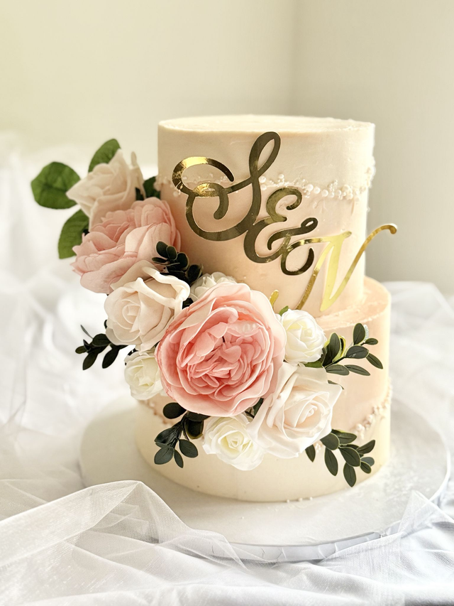 Pearls & Peonies 2 tier Wedding Cake