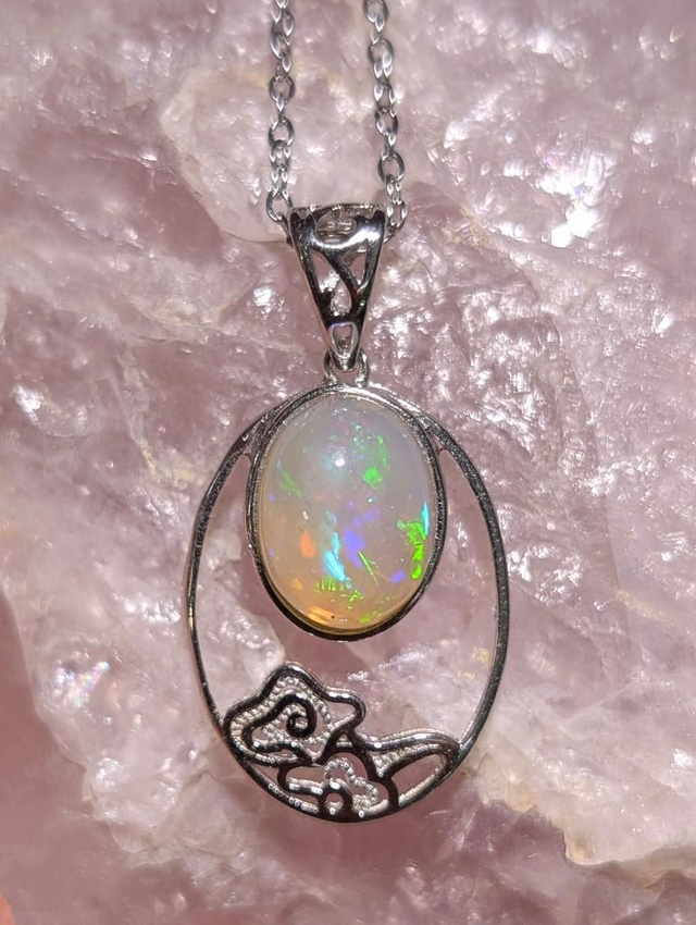 Pendentif Opale Éthiopienne 