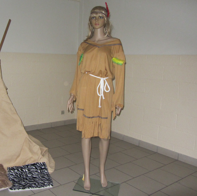 Location - manquin - thème costume