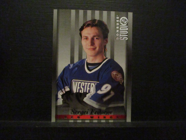 Sergei Fedorov - NFL 1997 Donruss Studio Ice Hockey Original Trading Card #21
