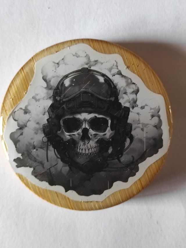 Décapsuleur Tête de mort magnétique frigo