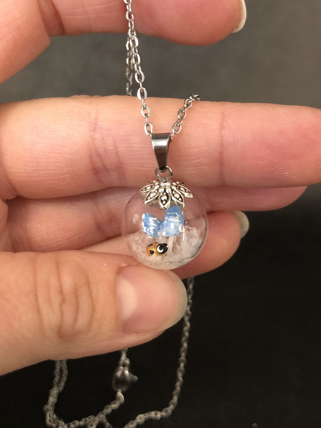 Pendentif bulle givrée amanites et coccinelle doré