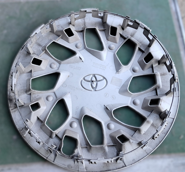 ENJOLIVEUR TOYOTA AYGO MK2 15" OCCASION