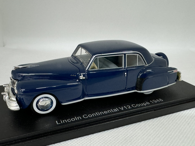 Lincoln Continental V12 Coupe 1968 blau Neo Scale 1:43