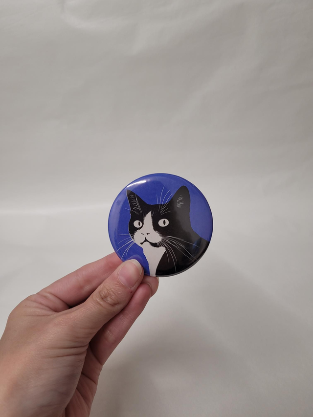 Large Blue Cat Badge - 58mm - JP-152