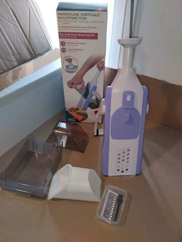 Mandoline verticale multifonction