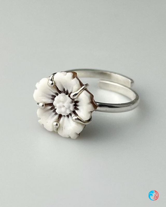 Anello Fiore di Positano in Cammeo