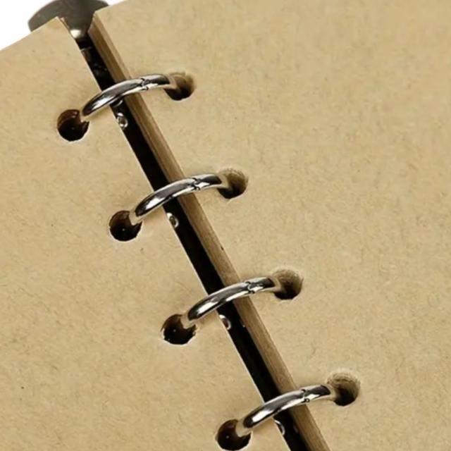 Grimoire vintage marron