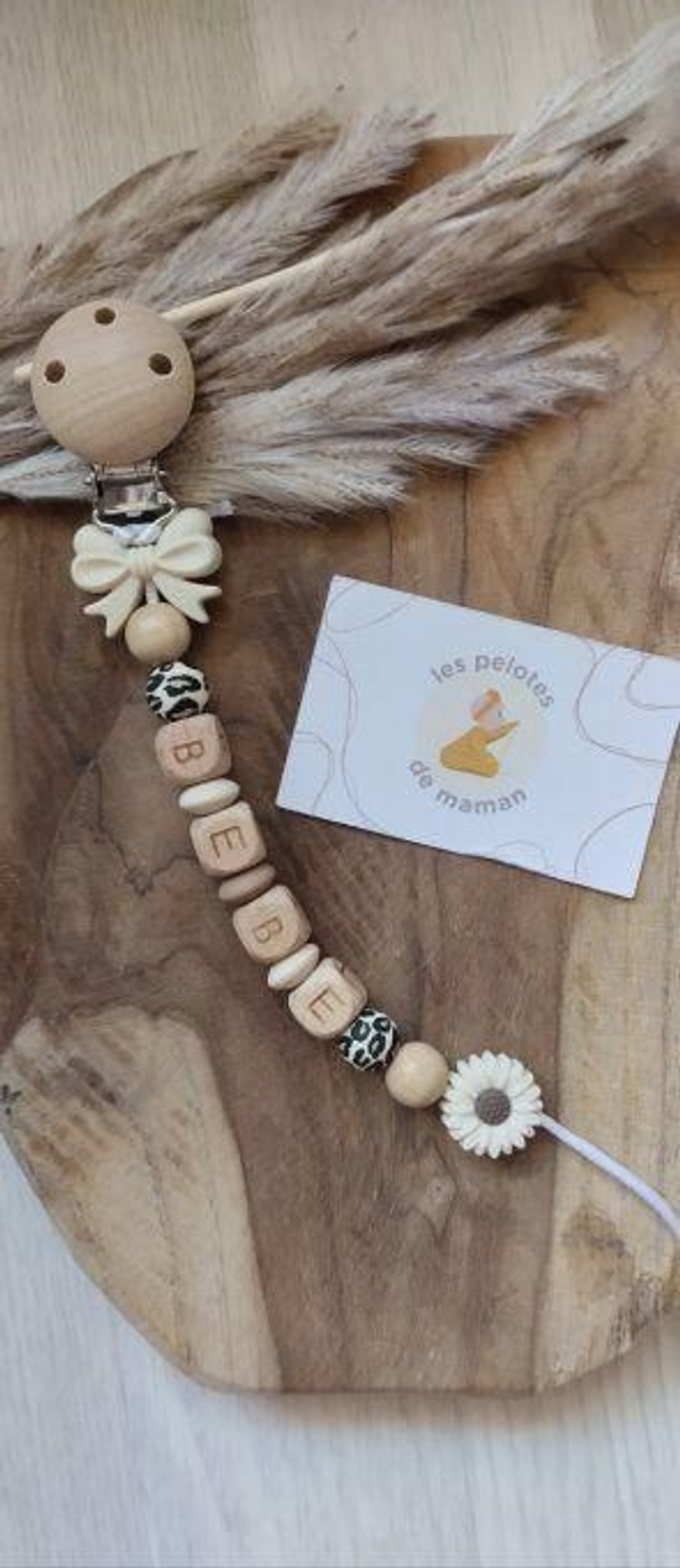 Attache tétine personnalisée 