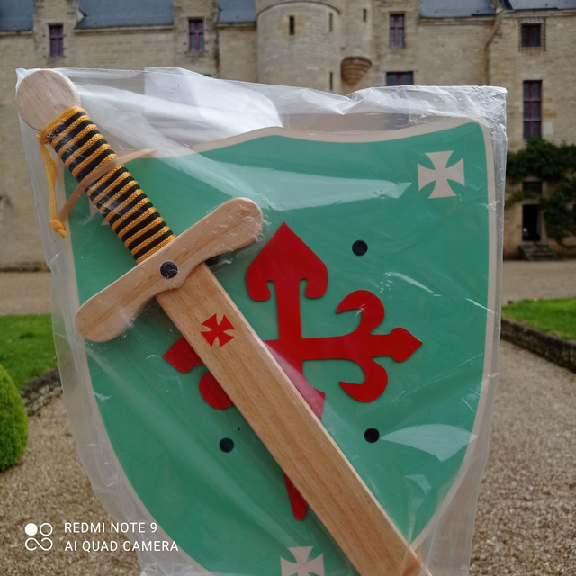 Bouclier + épée enfant