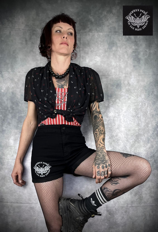 Short en Jean Taille haute "Flower Tattoo"