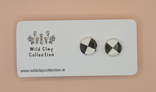 Checkered Small Stud