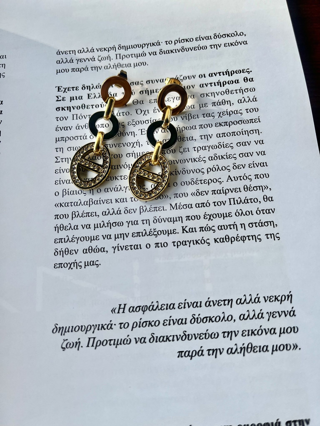 ~ DOLDEN -mini curcle zircon earrings ✨