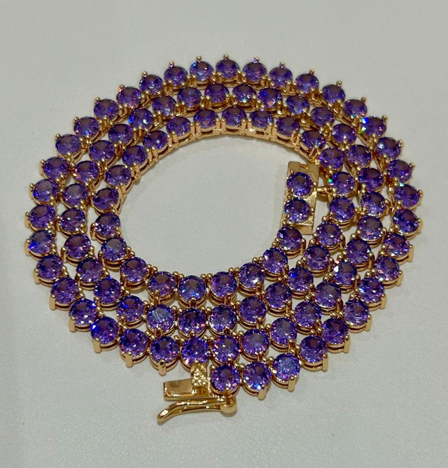COLAR RIVIERA 3 PONTAS 4MM ZIRCÔNIAS AAA BANHADO EM OURO 18K ROXO