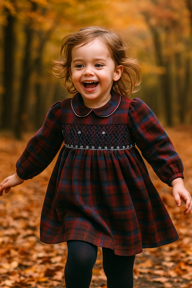 Robe enfant artisanale Madagascar – smockée, brodée main, manches longues hiver (2 ans &amp; 4 ans)