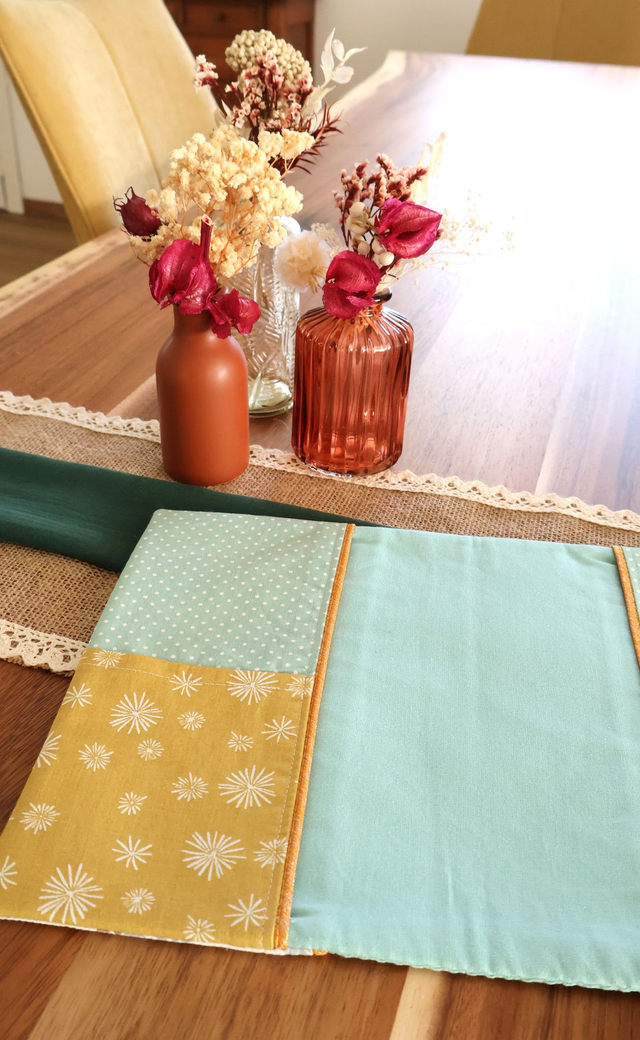 Feuille - Bleu ciel à pois biais doré