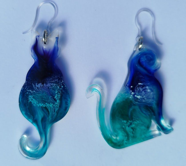 Boucles d'oreilles en résine