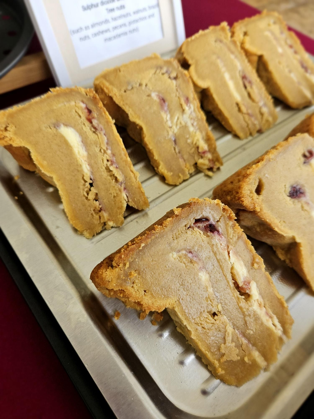 Raspberry and white chocolate slice